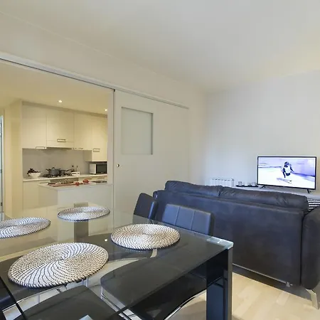 Apartment Bravissimo Cort Reial-2b *